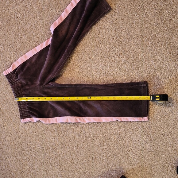 2 PC Puma outfit - Picture 4 of 15